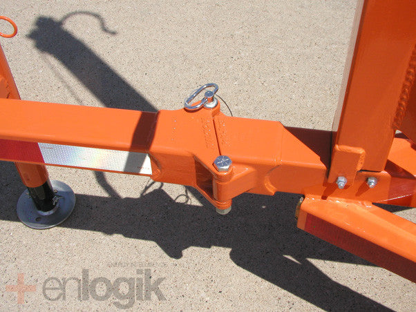 The fold away hitch makes it compact for easier storage. The footprint is sized for optimum shipping.